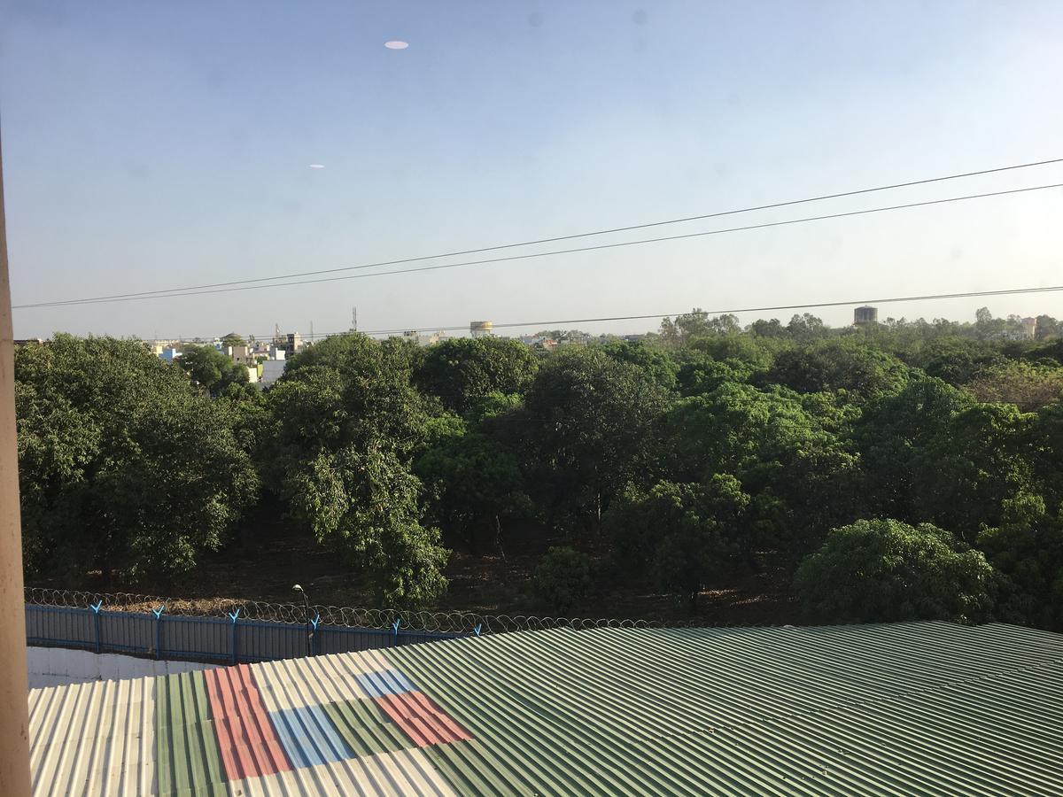 Kailash Presidency Hotel Bhopal Exterior foto