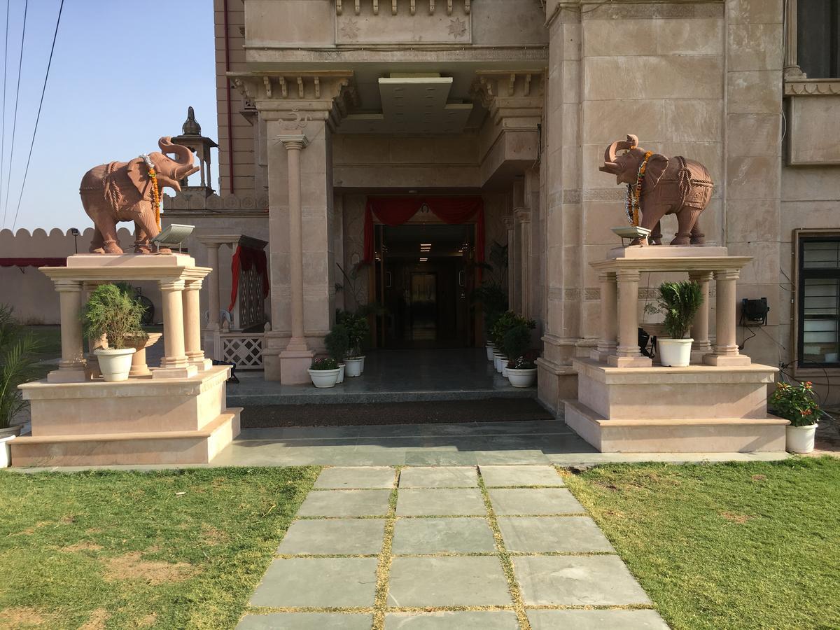 Kailash Presidency Hotel Bhopal Exterior foto
