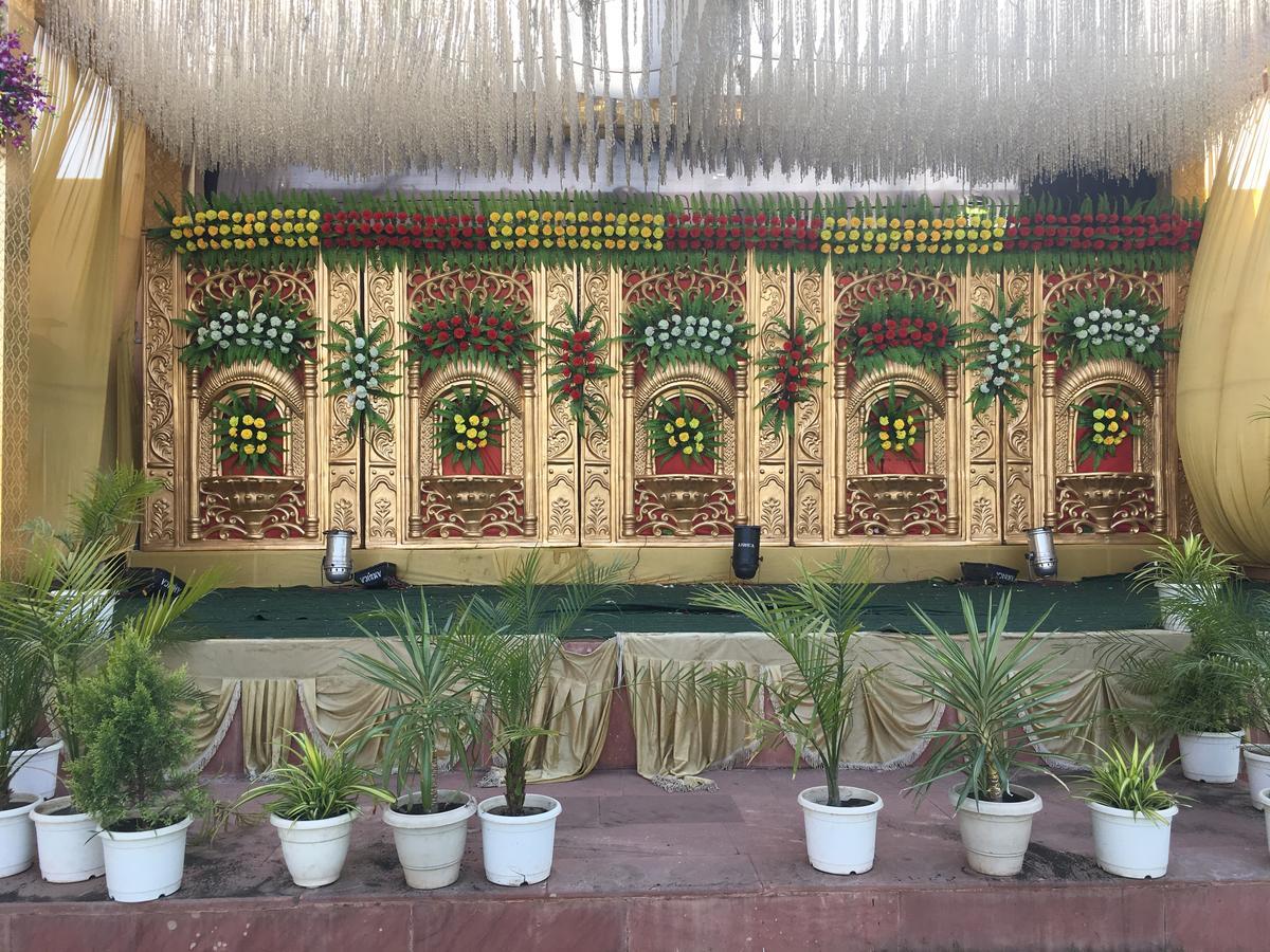 Kailash Presidency Hotel Bhopal Exterior foto
