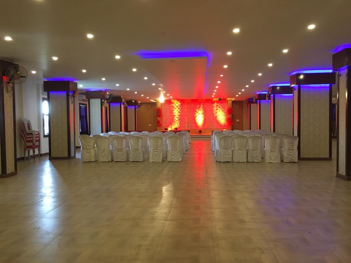 Kailash Presidency Hotel Bhopal Exterior foto